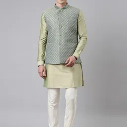 TheEthnic.Co Men Lime Green Regular Pure Cotton Kurta with Pyjamas with Quilted Jacket-picture-15