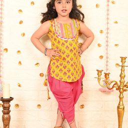 Sangria Girls Floral Printed Pure Cotton Round Neck Kurta With Dhoti Pant-picture-23