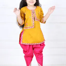 here&now x kinder kids Kinder Kids Girls Embroidered Pure Cotton Kurti with Dhoti Pants-picture-19