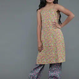 Aks Kids Girls Floral Printed Fusion Pure Cotton Kurta With Harem Pants-picture-12