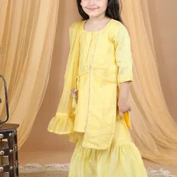 here&now x kinder kids Kinder Kids Girls Geometric Embroidered Pure Cotton Kurta With Sharara & Dupatta image 3