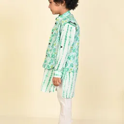 LIL PITAARA Boys Floral Printed Regular Pure Cotton Kurta With Pyjamas & Nehru Jacket image 5