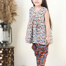 here&now x kinder kids Kinder Kids Girls Printed Empire Gotta Patti Pure Cotton Kurti With Dhoti Pants image 2