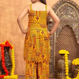 BAESD Girls Ethnic Motifs Printed Regular Mirror Work Kurti with Palazzos image 3