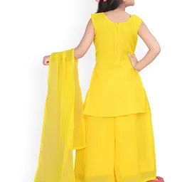 BAESD Girls Ethnic Motifs Embroidered Mirror Work Kurta With Palazzos & Dupatta image 3