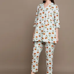 HERE&NOW Floral Printed Lace Inserted V-Neck Kurti with Trousers image 3