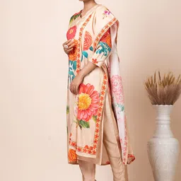 SARSO Floral Printed V-Neck Regular Straight Kurta With Trousers & Dupatta image 3