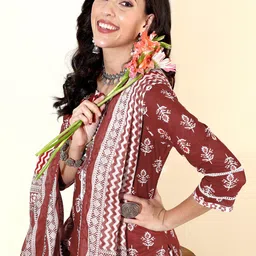 Anouk Maroon & White Ethnic Printed Pure Cotton Straight Kurta With Trousers & Dupatta image 2