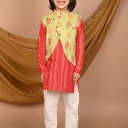 LIL PITAARA Floral Printed Pure Cotton Kurta & Pyjamas With Nehru Jacket image 2
