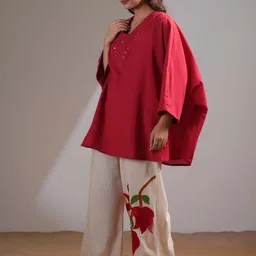 Kaftanize Embroidered V Neck Tunic With Trousers Co-Ords Set image 4