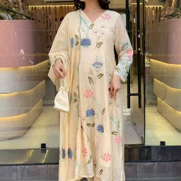 SZN Women Floral Embroidered Regular Thread Work Kurta with Trousers & With Dupatta-picture-40