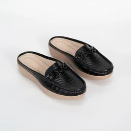 SCENTRA Women Textured Loafers-picture-29