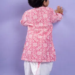 Kirti Agarwal Boys Floral Embroidered Regular Thread Work Chanderi Silk Kurta with Pyjamas image 3