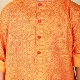 Fabindia Boys Ethnic Motifs Block Printed Band Collar Roll-Up Sleeves Straight Kurta image 2