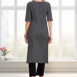 arangya Women Ethnic Motifs Printed Crepe Kurta image 3