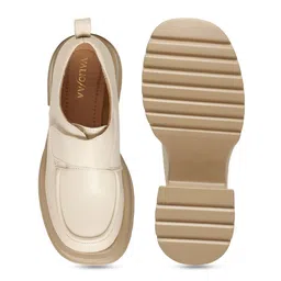 VALIOSAA Women Lightweight Velcro Loafers image 3