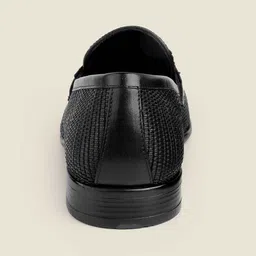 DAVINCHI Men Textured Leather Round Toe Formal Penny Loafers image 2