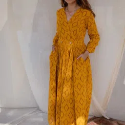 THE INDIAN ETHNIC CO Yellow A-Line Dabu Slub Cotton Dress-picture-14
