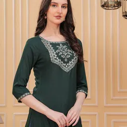 KIRNYA Women Embroidered Longline Top image 5