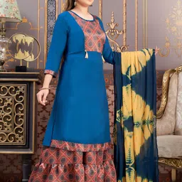 Sangria Girls Ethnic Motifs Yoke Design Pacth Work Straight Kurta-picture-13