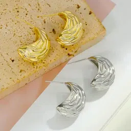 V FASHION JEWELLERY Set Of 2 Stainless Steel Teardrop Shaped Studs image 4