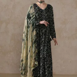 Moara Women Ethnic Motifs Printed Angrakha Kurta with Trousers & Dupatta-picture-21