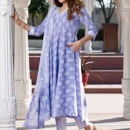 KALINI Floral Printed V-Neck Pure Cotton Kurta With Trousers And Dupatta image 3