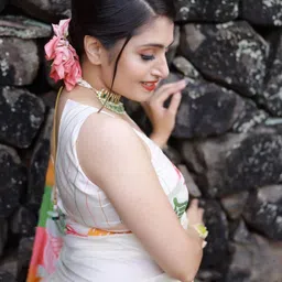 Sanwariya Silk Floral Zardozi Silk Blend Kanjeevaram Saree image 5