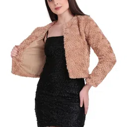 Brazo Women Lightweight Crop Jacket image 5