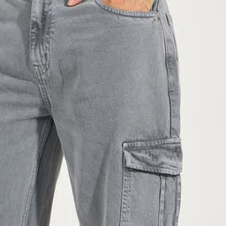 Styli Men Straight Fit Heavy Fade Pure Cotton Mid-Rise Cargo Jeans image 4