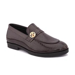HERE&NOW Men Textured Formal Loafers image 5