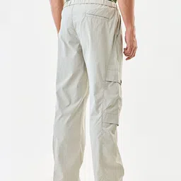 Snitch Men Beige Mid-Rise Relaxed Fit Cargo Pants image 3