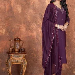 KALINI Women Regular Kurta with Pyjamas & With Dupatta image 4