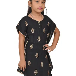 Cloth Bites Floral Print Blouson Crop Top image 3