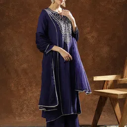 Anouk Ethnic Motifs Yoke Design Sequinned Straight Kurta With Trousers & Dupatta image 3