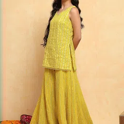 Biba Girls Ethnic Motifs Embroidered Regular Sequinned Kurta with Sharara & With Dupatta image 2