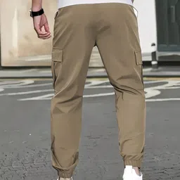 LRIPSOME Men High-Rise Cargos Trousers image 2