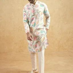 KISAH Men Floral Printed Thread Work Kurta image 2