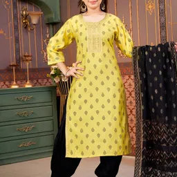 Mom&Bae Women Orange Kurtas-image-69