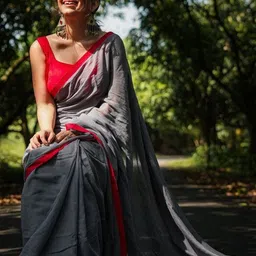 Bengal S Colourblocked Saree With Tasselled Border image 2