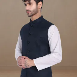 rocksy Solid Men Waistcoat image 3