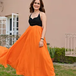 Ordinaree Women Colourblocked Twilight Backless Maxi Dress image 4