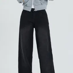 StyleCast x Revolte Women Regular Fit Mid-Rise Heavy Fade Cotton Jeans image 5