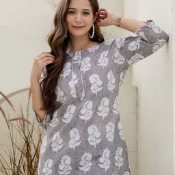 Pjyot by surhi Women Floral Printed Cotton Short Kurti-picture-24