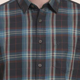 Greenfibre Men Checked Spread Collar Cotton Casual Shirt image 4