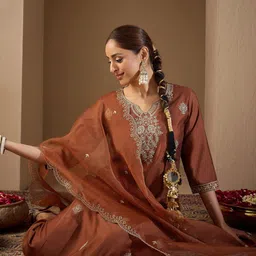 Indo Era Women Ethnic Motifs Embroidered Regular Liva Kurta with Trousers & With Dupatta image 4