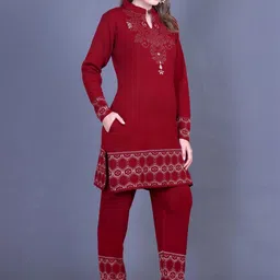 MONTREX Women Ethnic Motifs Embroidered Regular Thread Work Kurta with Trousers image 4