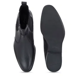 Delize Men Mid-Top Chelsea Boots image 2