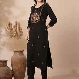 FASHOR Ethnic Mirror Embroidered Tunic & Trousers image 4