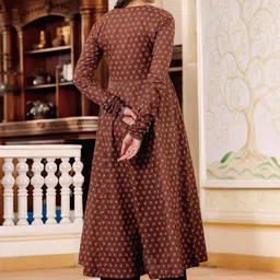 Aaghnya Women Ethnic Motifs Printed Panelled Kurta with Trousers & With Dupatta image 4